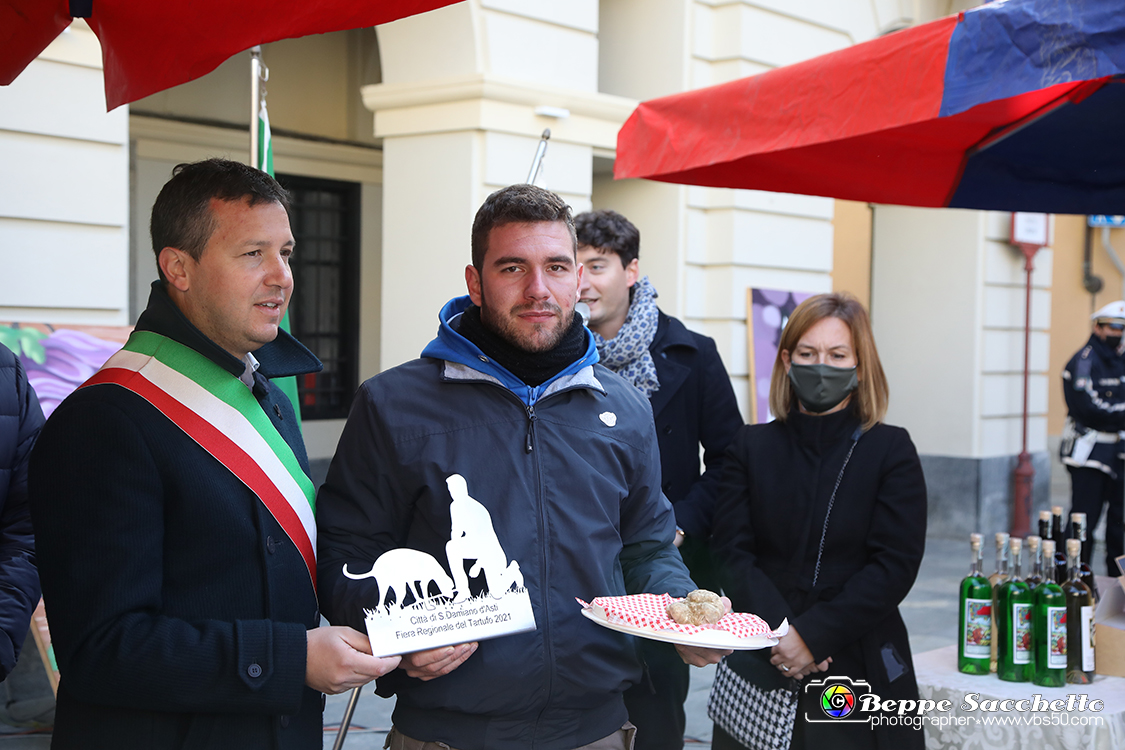 VBS_6109 - 10.ma Fiera Nazionale del Tartufo e Fiera dei Santi.jpg